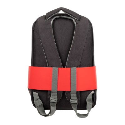 Kit Rivacase 7563 con borsa nera per notebook da 15.6 pollici e mouse wireless.
